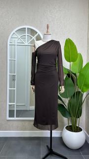 tül detaylı tek omuz elbise kahve