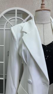 beli pileli geniş vatkalı ceket pantolon takım beyaz 2