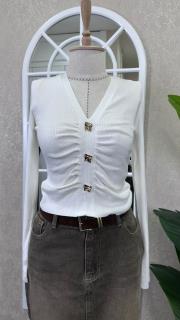 v yaka düğme detay triko kazak ekru 2