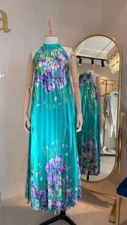 boyundan bağlamalı çiçek desenli elbise yeşil