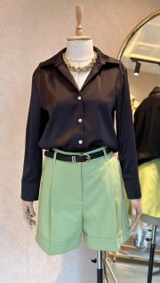 kemerli pileli şort yeşil 3
