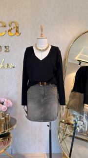 v yaka dökümlü kazak siyah 3