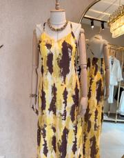 askılı elbise sarı